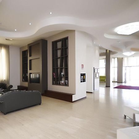 Rolling Hotel Casoria Zewnętrze zdjęcie