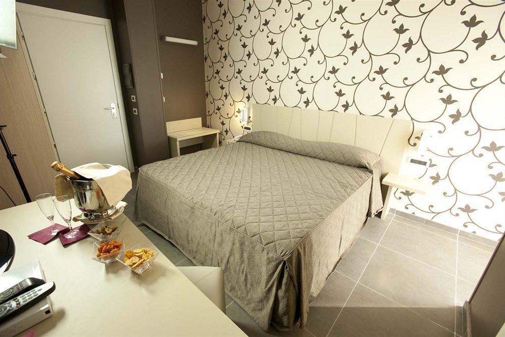 Rolling Hotel Casoria Zewnętrze zdjęcie