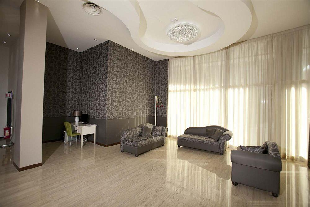 Rolling Hotel Casoria Zewnętrze zdjęcie