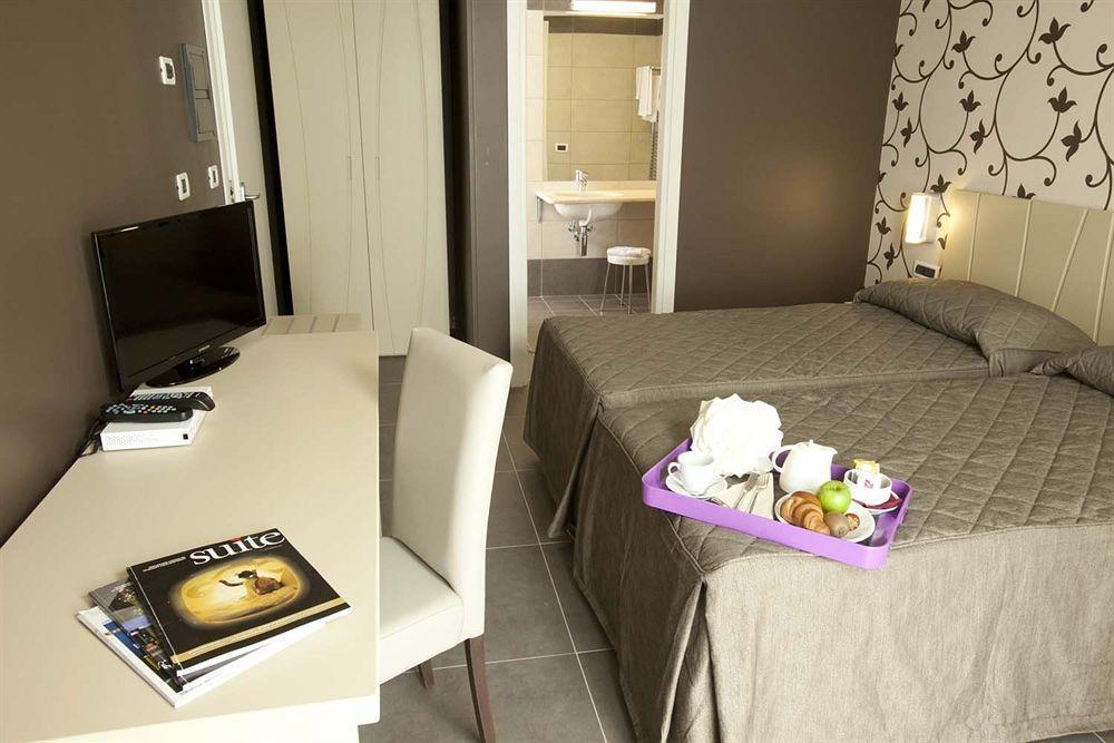 Rolling Hotel Casoria Zewnętrze zdjęcie