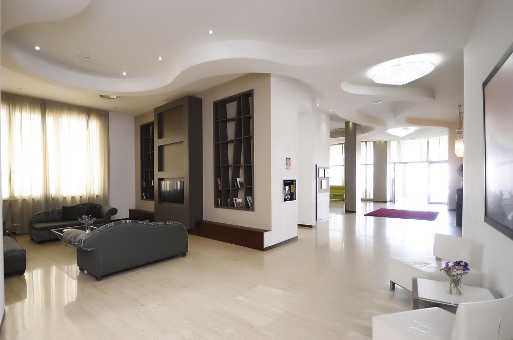 Rolling Hotel Casoria Zewnętrze zdjęcie